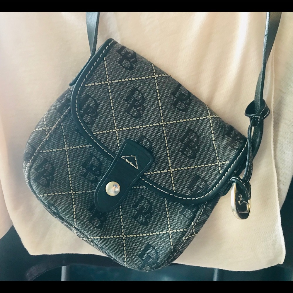 Dooney & Bourke Handbag